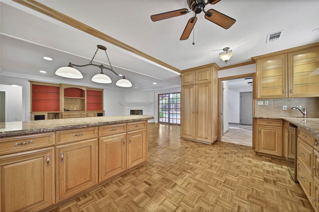 1147 Thornton Road, Houston, TX 77018