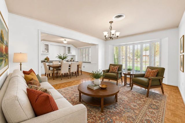 1147 Thornton Road, Houston, TX 77018