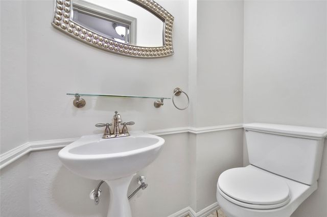 1147 Thornton Road, Houston, TX 77018