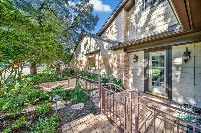 1147 Thornton Road, Houston, TX 77018