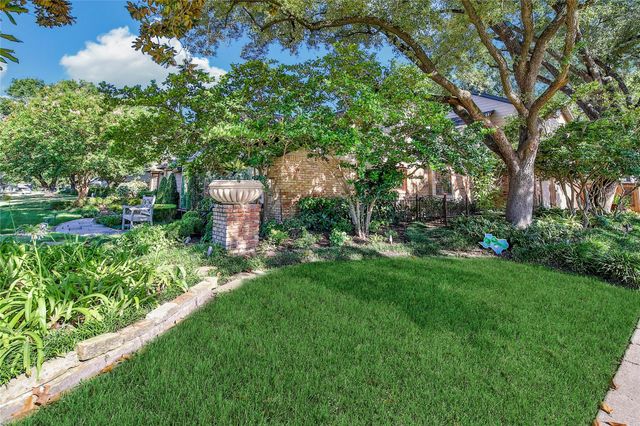 1147 Thornton Road, Houston, TX 77018
