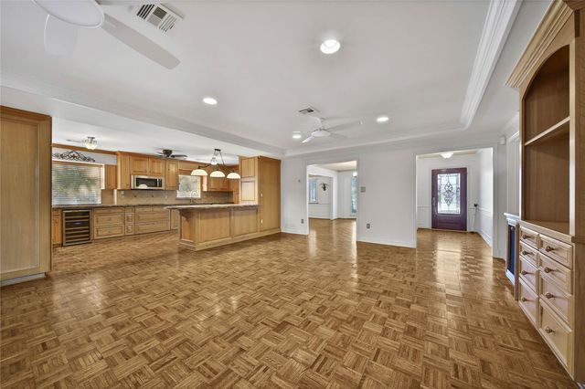 1147 Thornton Road, Houston, TX 77018