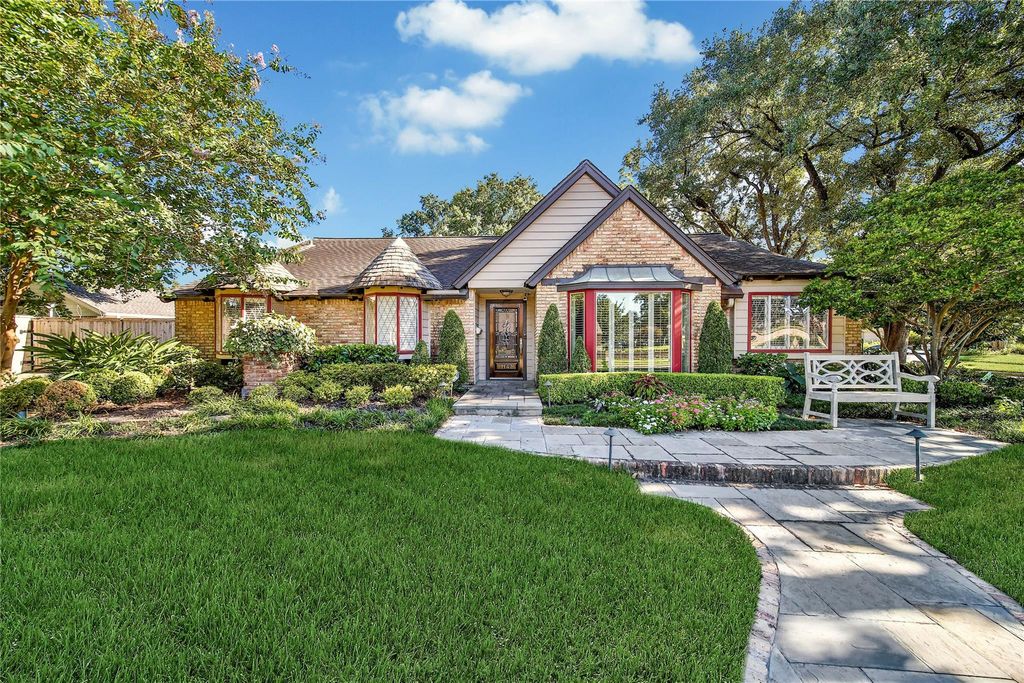 1147 Thornton Road, Houston, TX 77018