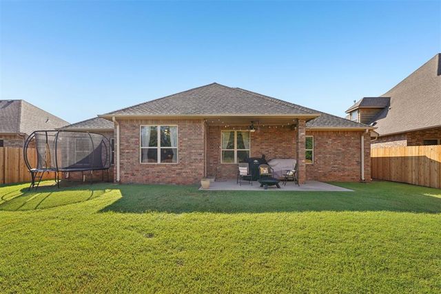 2901 Morgan Trace Road, Yukon, OK 73099