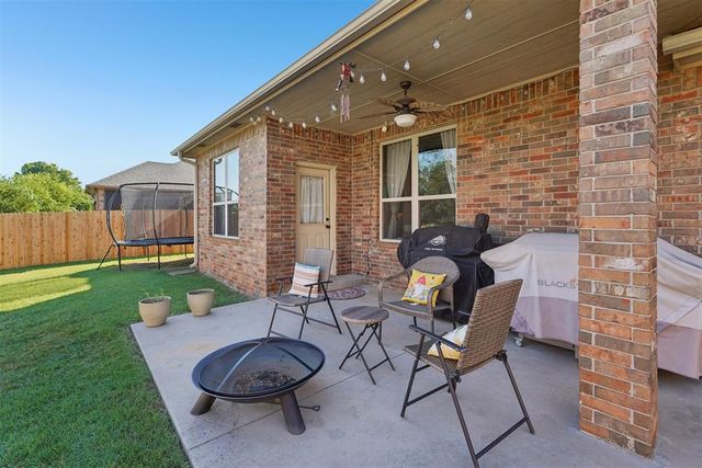 2901 Morgan Trace Road, Yukon, OK 73099