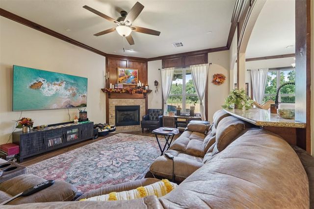 2901 Morgan Trace Road, Yukon, OK 73099