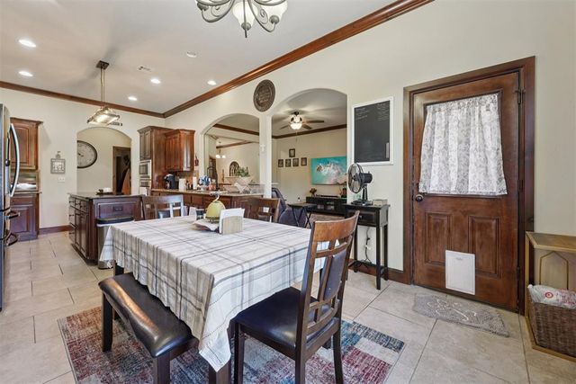 2901 Morgan Trace Road, Yukon, OK 73099