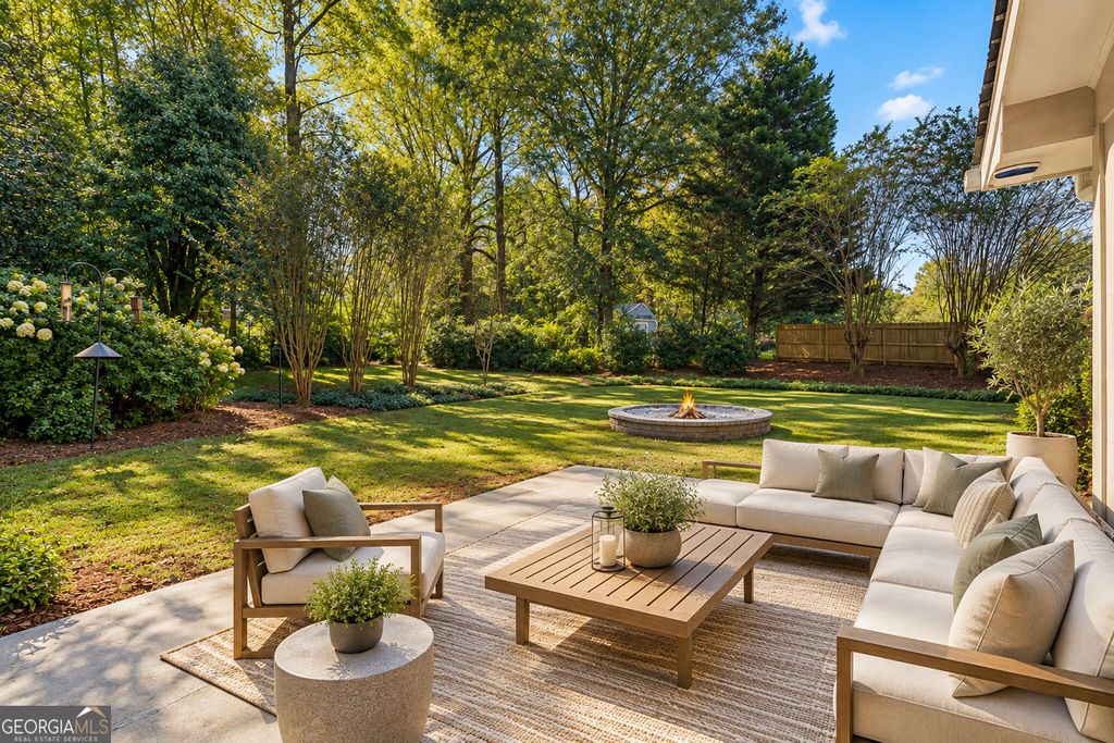 6608 Ridge Moore Drive, Atlanta, GA 30360 — exterior