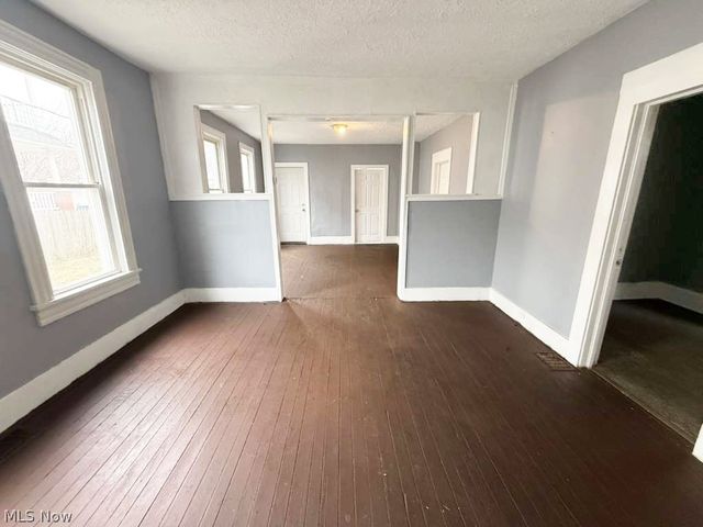 3206 W 50th Street, Cleveland, OH 44102