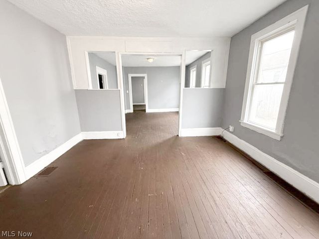 3206 W 50th Street, Cleveland, OH 44102