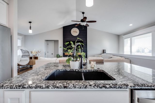 931 E Hickam St, Derby, KS 67037