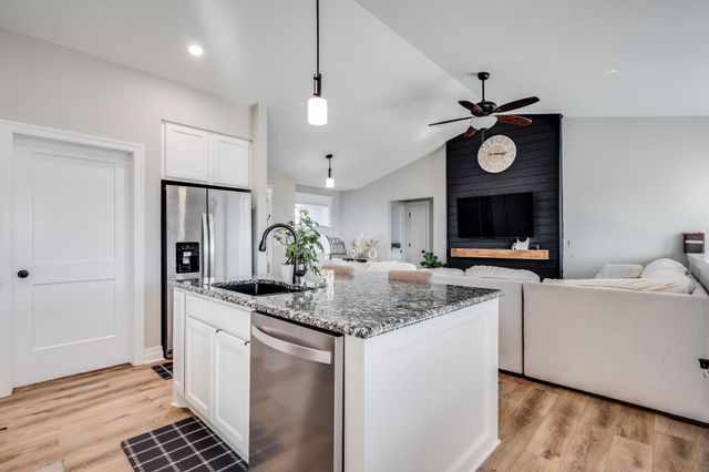 931 E Hickam St, Derby, KS 67037