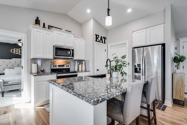 931 E Hickam St, Derby, KS 67037