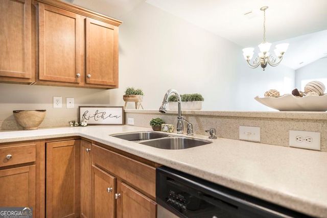 408 Nandina Court, Warner Robins, GA 31088