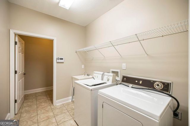 408 Nandina Court, Warner Robins, GA 31088