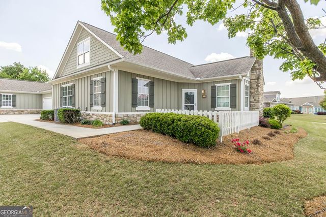 408 Nandina Court, Warner Robins, GA 31088