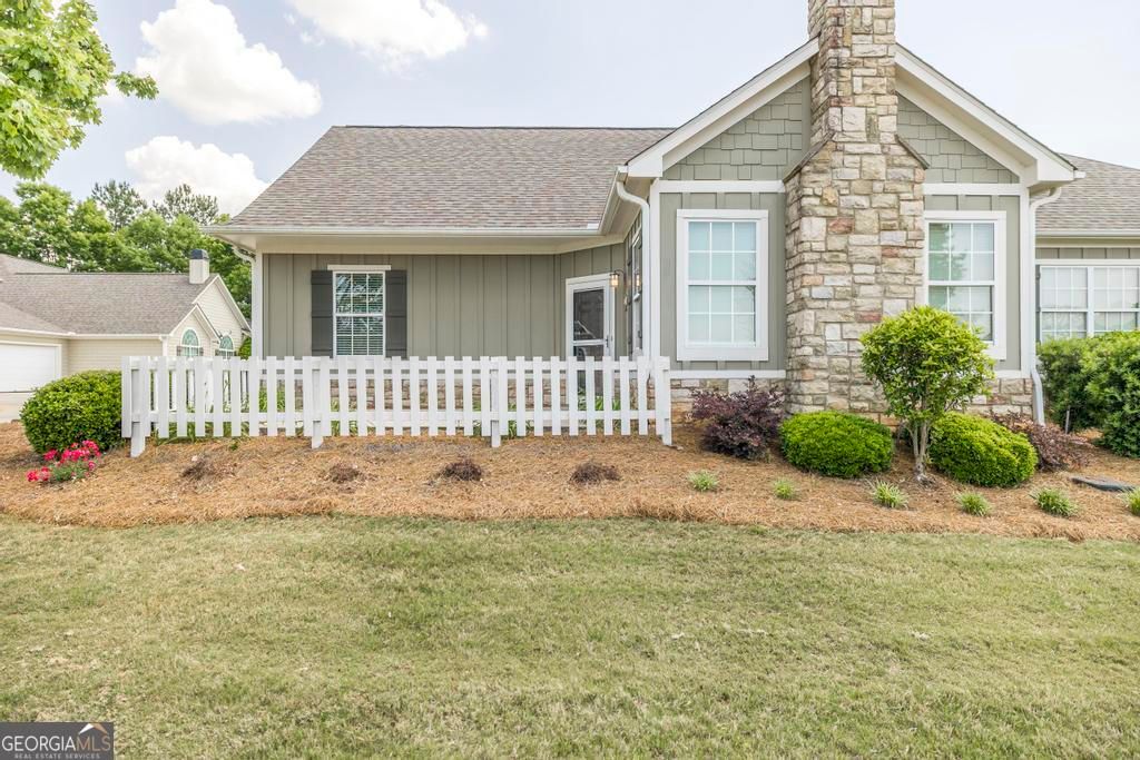 408 Nandina Court, Warner Robins, GA 31088