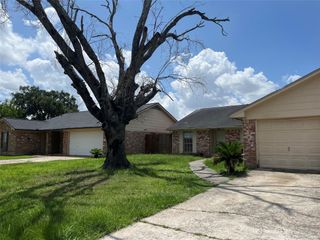 7727 Log Hollow Drive, Houston, TX 77040