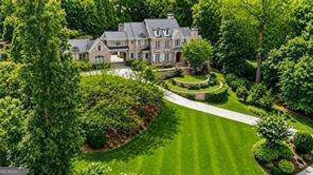 5495 Claire Rose Lane, Sandy Springs, GA 30327