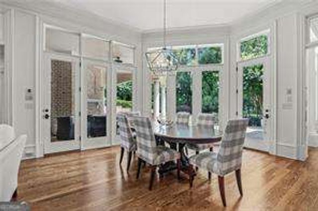 5495 Claire Rose Lane, Sandy Springs, GA 30327