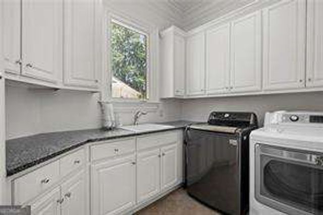 5495 Claire Rose Lane, Sandy Springs, GA 30327
