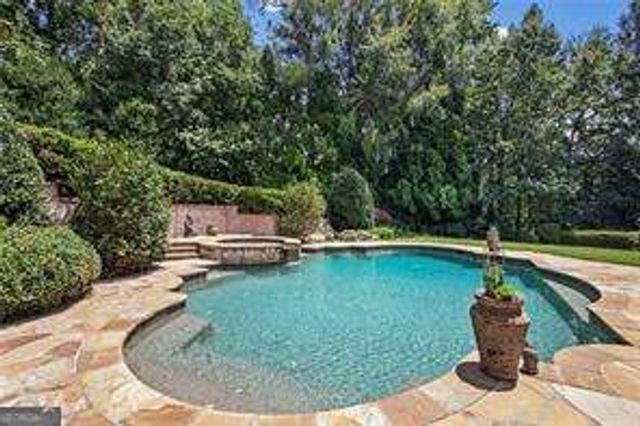 5495 Claire Rose Lane, Sandy Springs, GA 30327