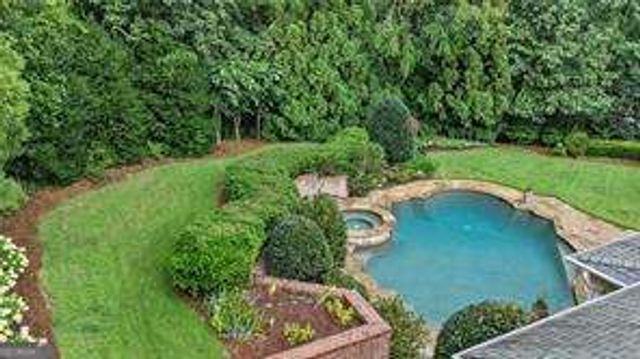 5495 Claire Rose Lane, Sandy Springs, GA 30327