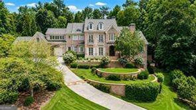 5495 Claire Rose Lane, Sandy Springs, GA 30327