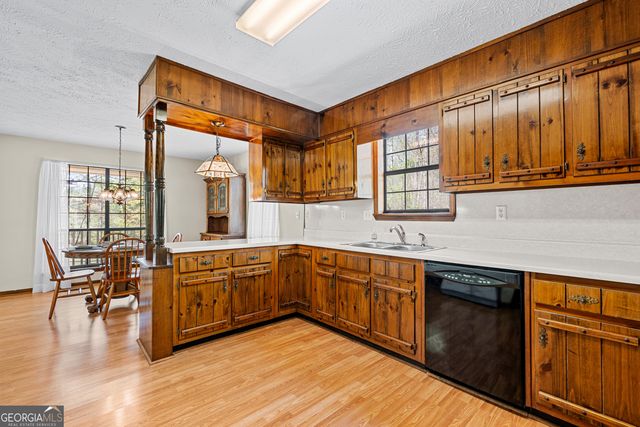 4950 Creel Road, Chattahoochee Hills, GA 30213