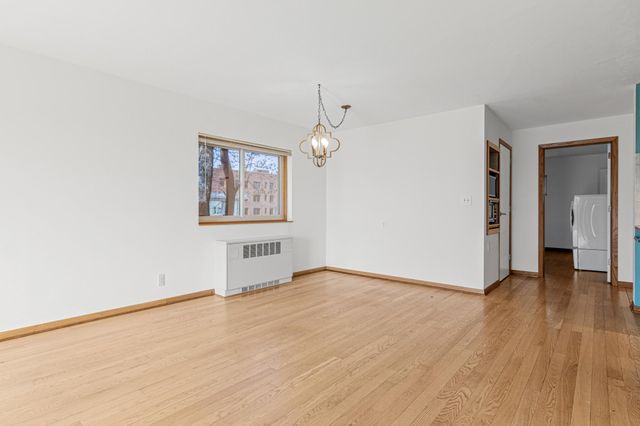 200 N Mississippi River Boulevard 2A, Saint Paul, MN 55104