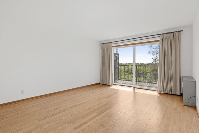 200 N Mississippi River Boulevard 2A, Saint Paul, MN 55104