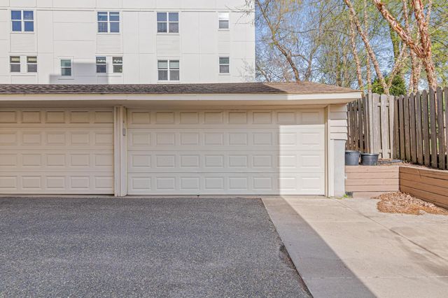 200 N Mississippi River Boulevard 2A, Saint Paul, MN 55104
