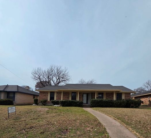 5505 Spruce View Drive, Dallas, TX 75232