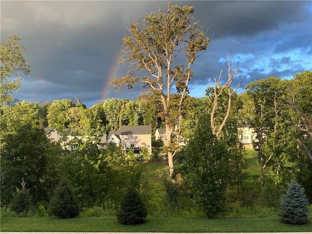 112 Hamilton Dr, Pine Twp, PA 15090