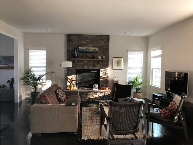 112 Hamilton Dr, Pine Twp, PA 15090