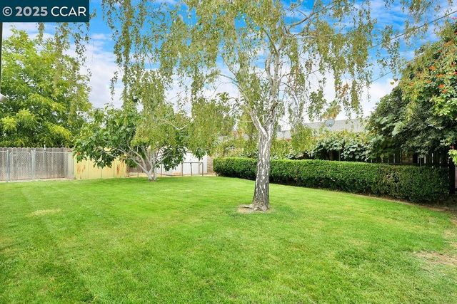 214 Don Carlos Avenue, Stockton, CA 95210