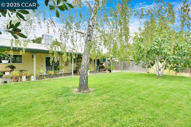 214 Don Carlos Avenue, Stockton, CA 95210