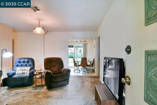 214 Don Carlos Avenue, Stockton, CA 95210