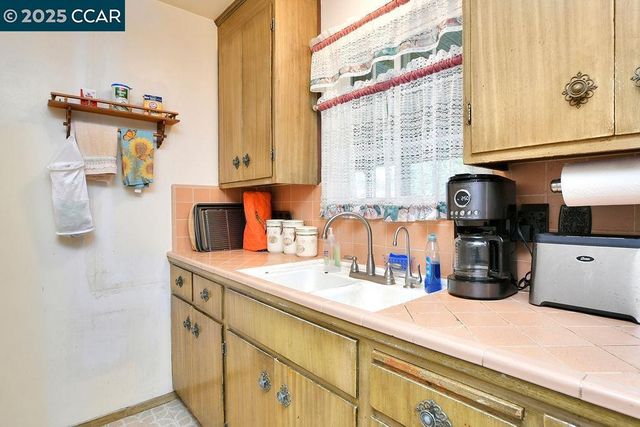 214 Don Carlos Avenue, Stockton, CA 95210