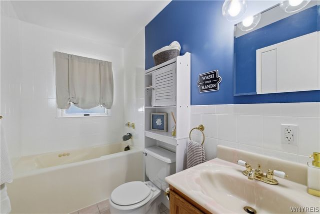 253 Floradale Avenue, Tonawanda, NY 14150