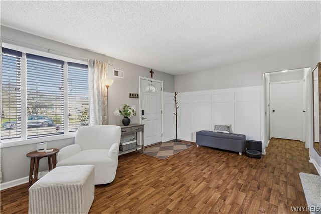 253 Floradale Avenue, Tonawanda, NY 14150