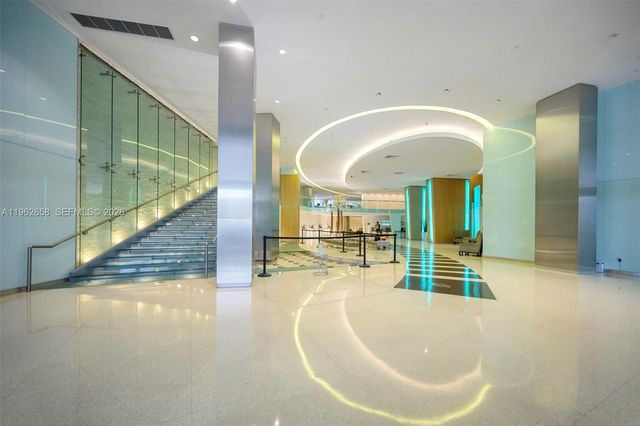 92 SW 3rd St 3902, Miami, FL 33130