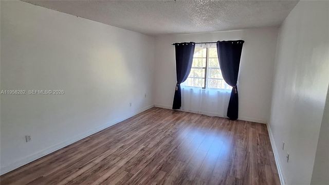 9301 SW 92nd Ave A402, Miami, FL 33176