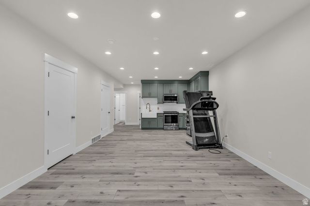 10954 S COASTAL DUNE DR, South Jordan, UT 84009