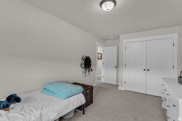 10954 S COASTAL DUNE DR, South Jordan, UT 84009