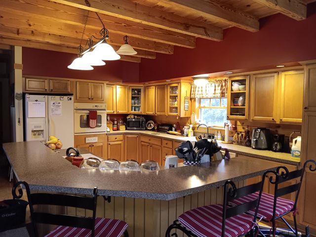 3056 E Big Richland Creek Rd, Mc Ewen, TN 37101