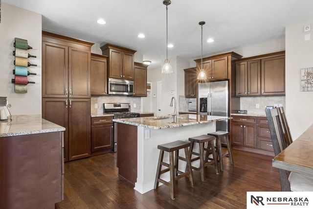 2331 Big Sky Drive, Papillion, NE 68046