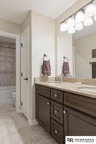 2331 Big Sky Drive, Papillion, NE 68046