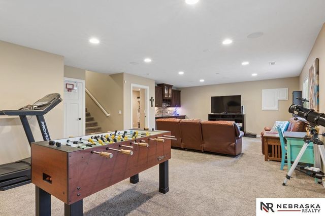 2331 Big Sky Drive, Papillion, NE 68046