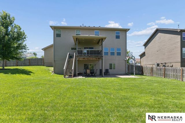 2331 Big Sky Drive, Papillion, NE 68046